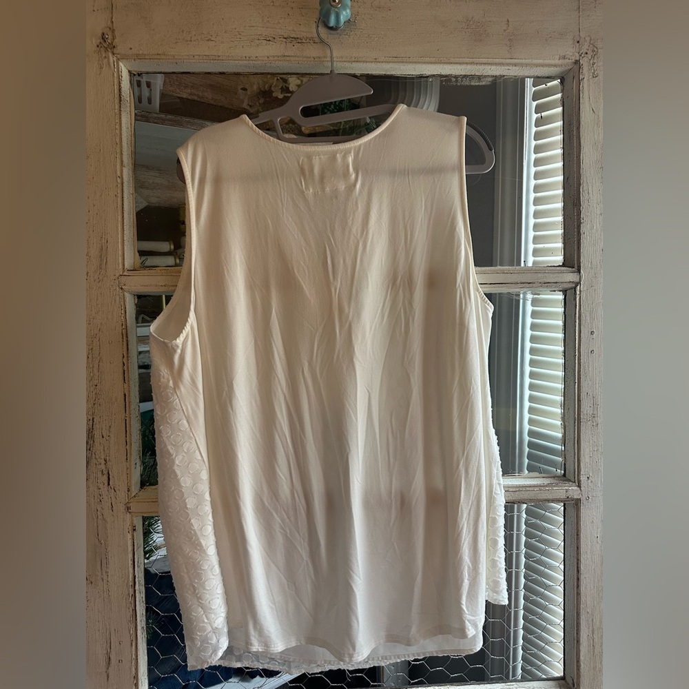 A59 NWT 41 Hawthorn | White Textured Sleeveless Blouse - Picture 8 of 8